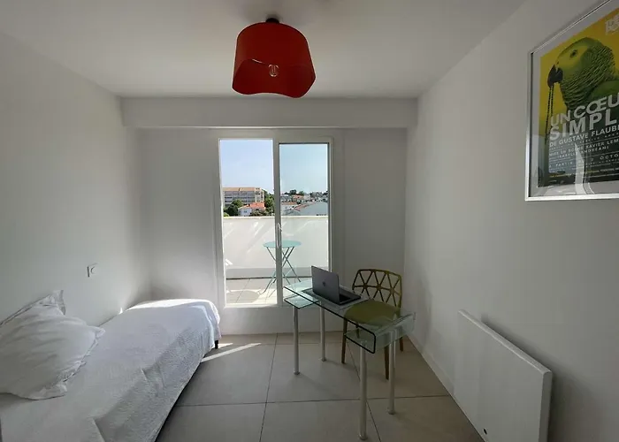 Superbe à 10m De La Plage, 2 Terrasses, 3 Chambres, Vue Océan - Fr-1-494-163 Royan